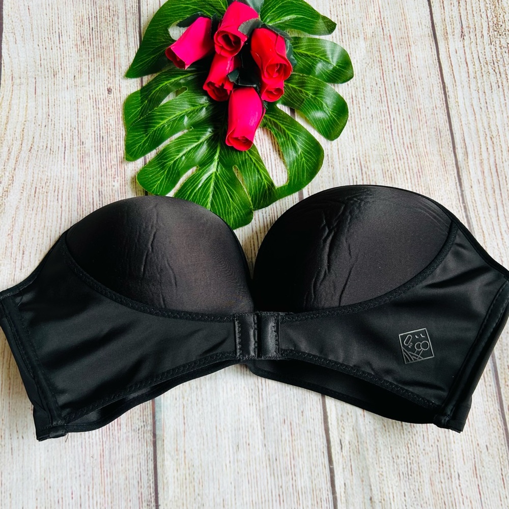 O2 Women’s Black Front & Back Hook Closure Push Up Strapless Padded Bra Size 38